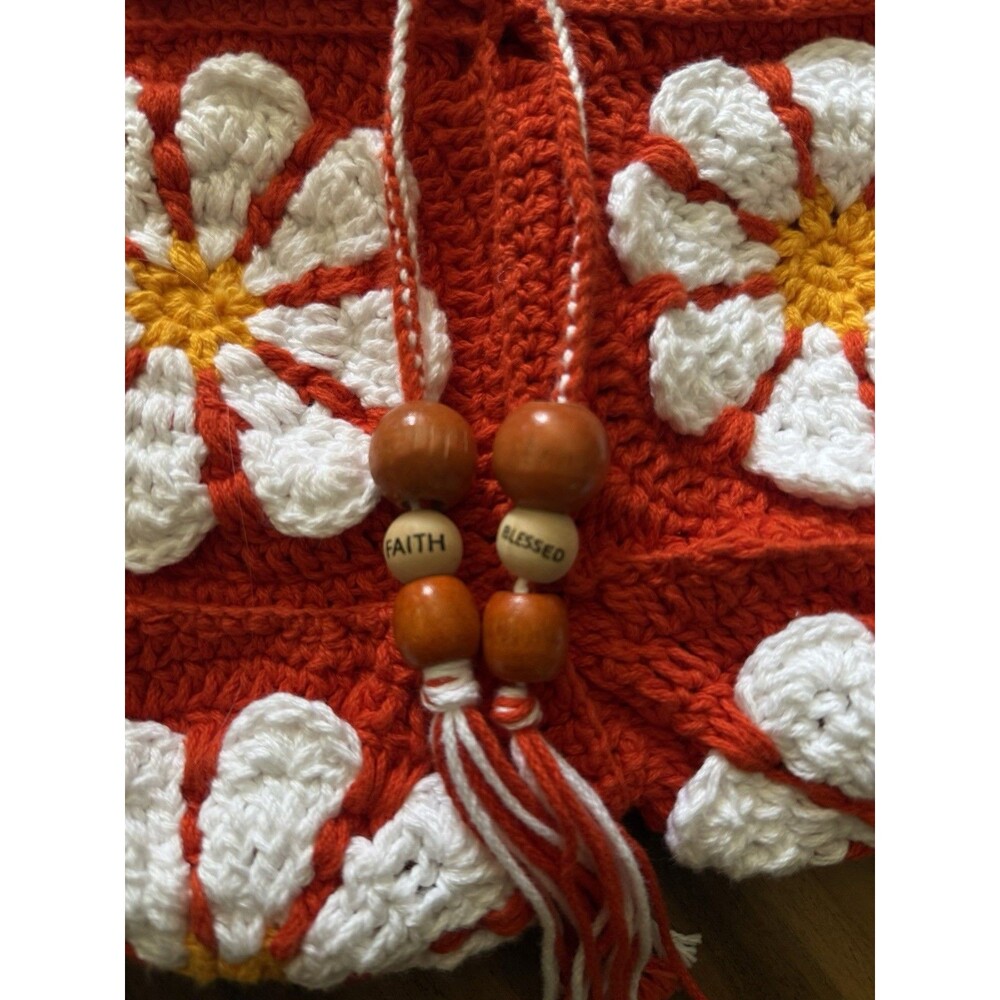 Hand Crocheted Daisy Shoulder Bag + Adjustable Strap | Mom Gift | Boho | Hippie - Picture 4 of 9